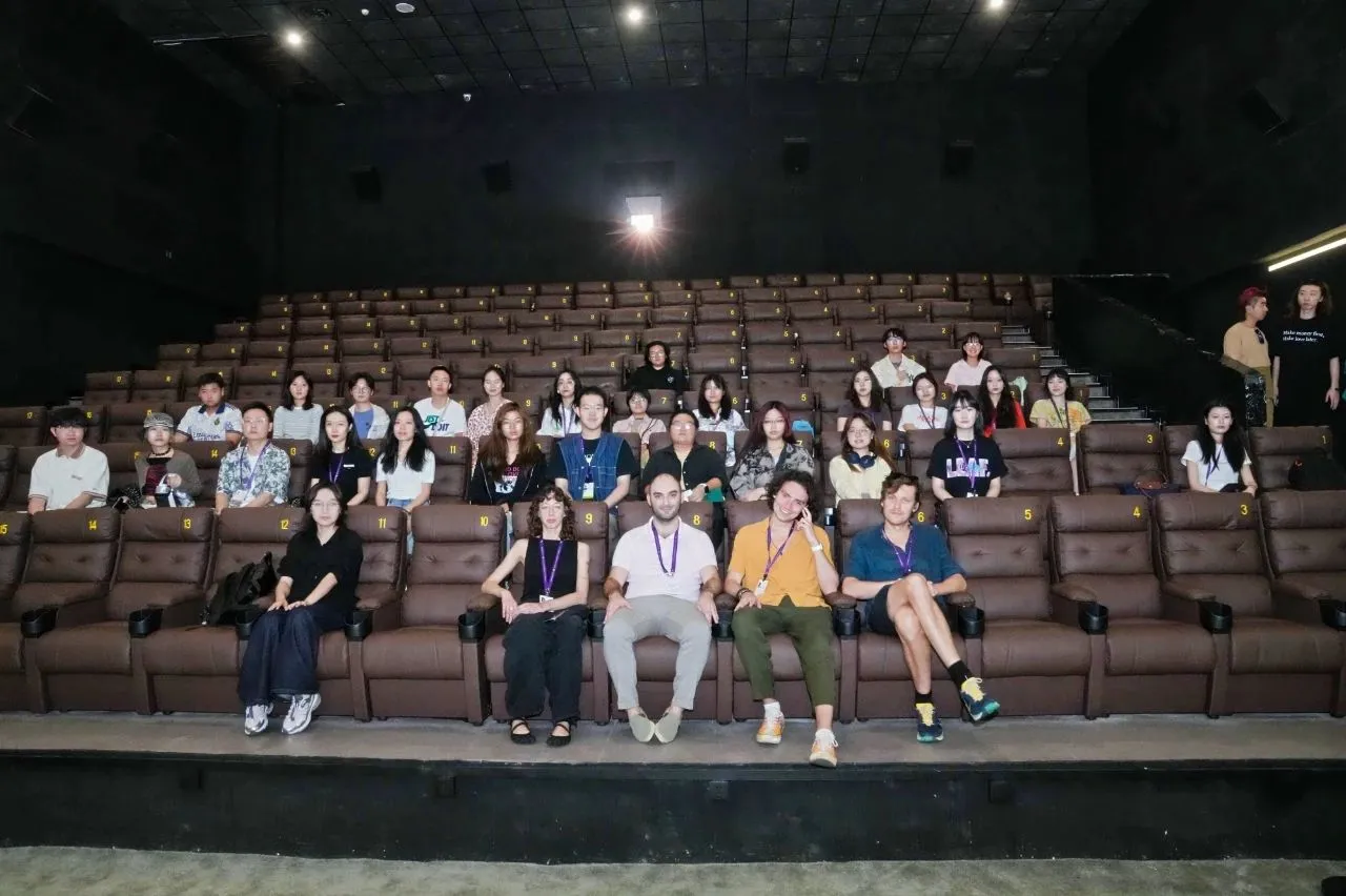 映后回顾|《开始的枪》观众激动落泪,竞赛影片映后精彩不停 插图