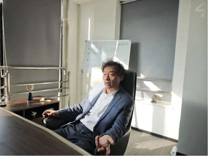 青椰计划6强短片《附体》开机 插图