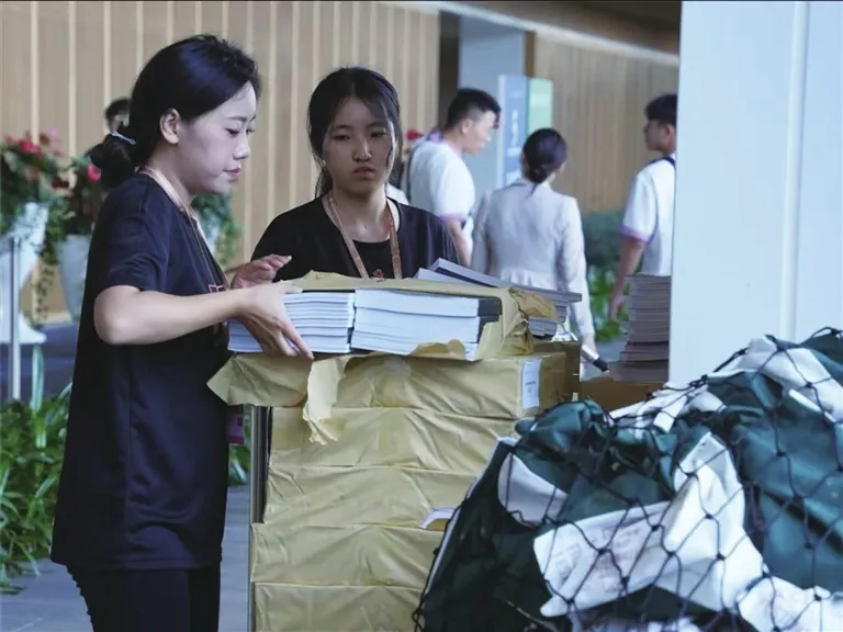 因影而聚 为梦前行——电影节志愿者的甘苦与纯粹 插图